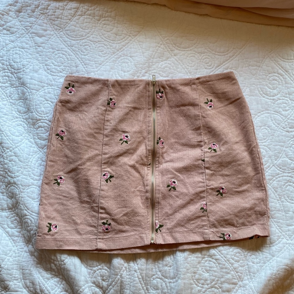 ZIP FRONT PINK FLOWER CORDUROY SKIRT